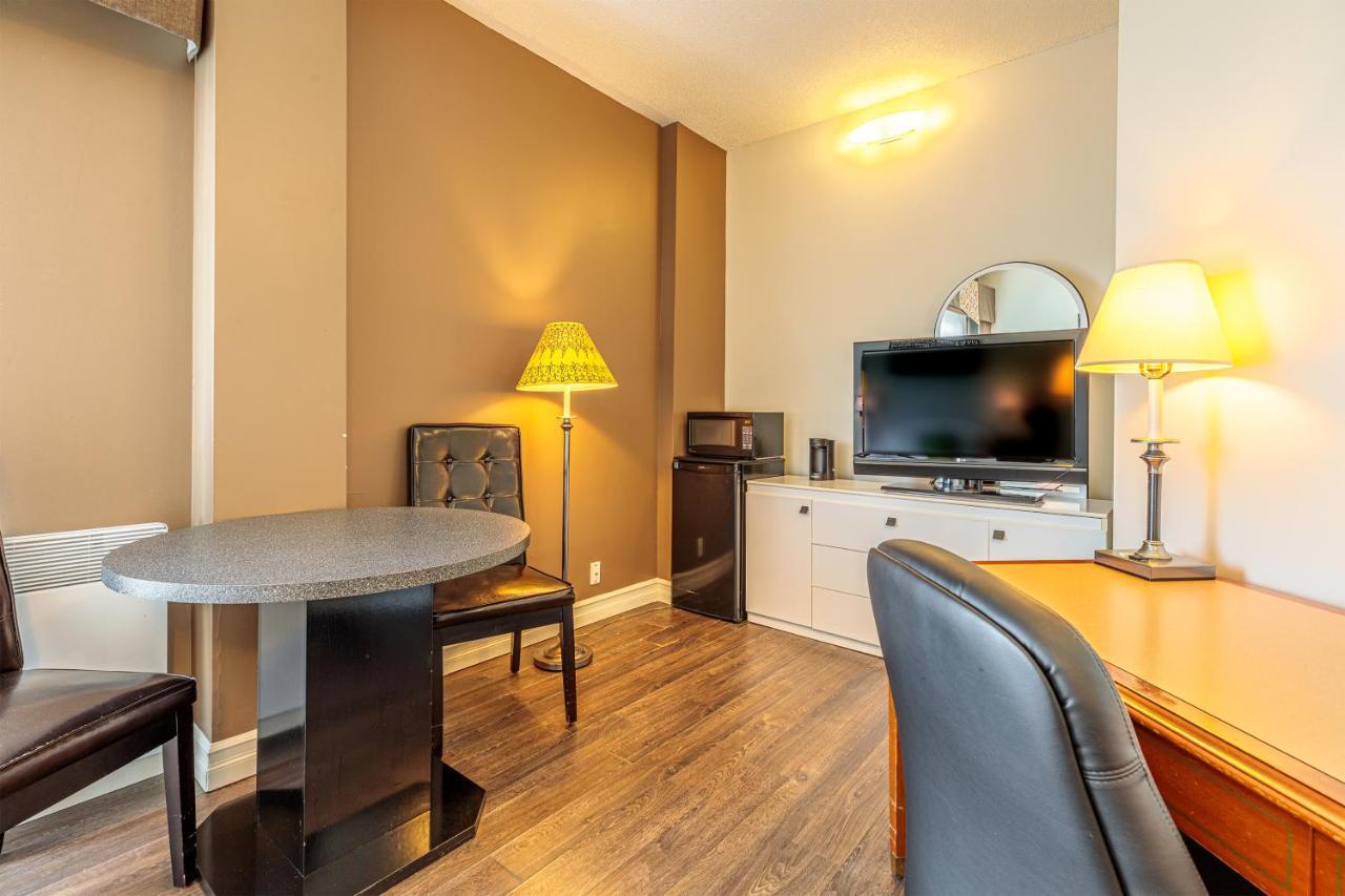 Days Inn By Wyndham Berthierville Εξωτερικό φωτογραφία