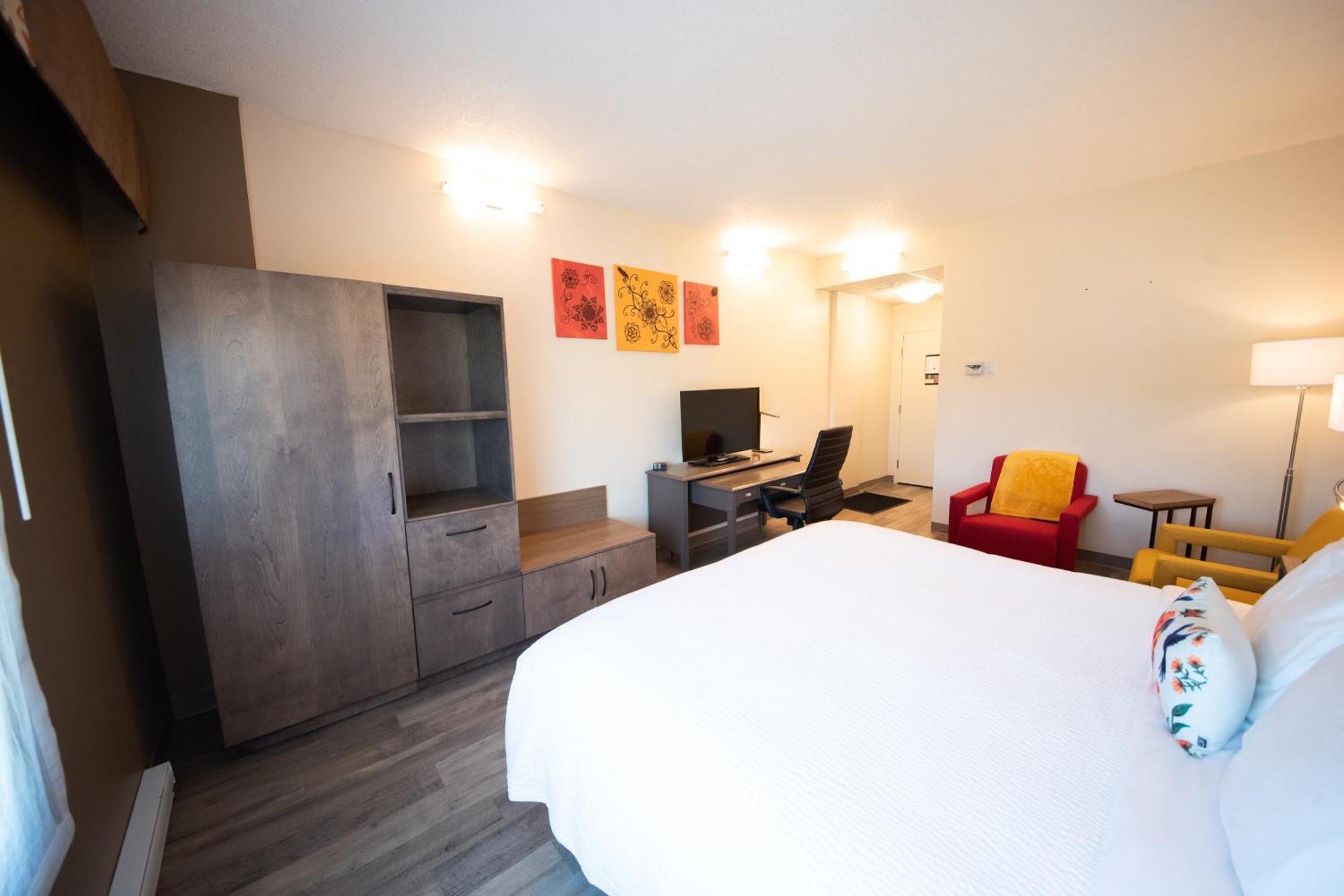 Days Inn By Wyndham Berthierville Εξωτερικό φωτογραφία